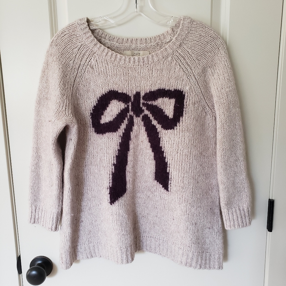Loft sweater size M